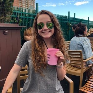 Meet your Posher, Baylee